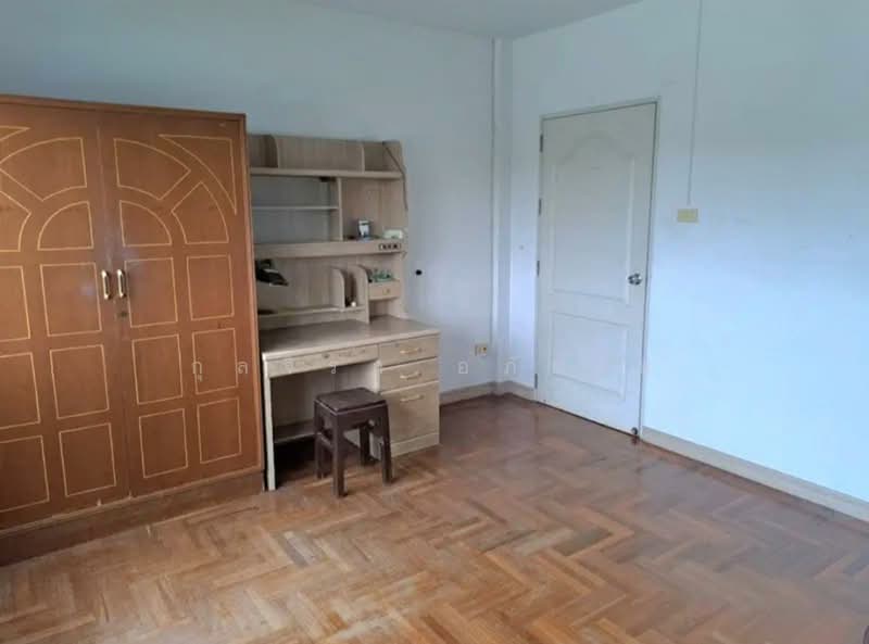 10240, Bangkok, Khlong Chan, Bang Kapi, Bangkok, 4 Bedrooms, 200 sqm, Townhouse For Rent, by กุลจิรา อภัยโส, 11547528 - DDproperty.com