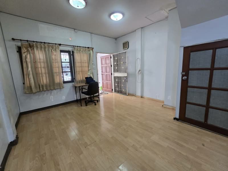 10240, Bangkok, Khlong Chan, Bang Kapi, Bangkok, 4 Bedrooms, 200 sqm, Townhouse For Rent, by กุลจิรา อภัยโส, 11547528 - DDproperty.com