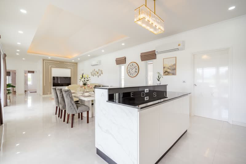 Hua Hin, Prachuap Khiri Khan, Thap Tai, Hua Hin, Prachuap Khiri Khan, 3 Bedrooms, 270 sqm, Single Detached House For Sale, by Pathitta Iedsudrak, 11548995 - DDproperty.com