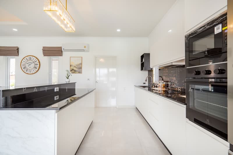 Hua Hin, Prachuap Khiri Khan, Thap Tai, Hua Hin, Prachuap Khiri Khan, 3 Bedrooms, 270 sqm, Single Detached House For Sale, by Pathitta Iedsudrak, 11548995 - DDproperty.com