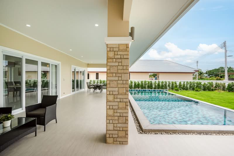 Hua Hin, Prachuap Khiri Khan, Thap Tai, Hua Hin, Prachuap Khiri Khan, 3 Bedrooms, 270 sqm, Single Detached House For Sale, by Pathitta Iedsudrak, 11548995 - DDproperty.com