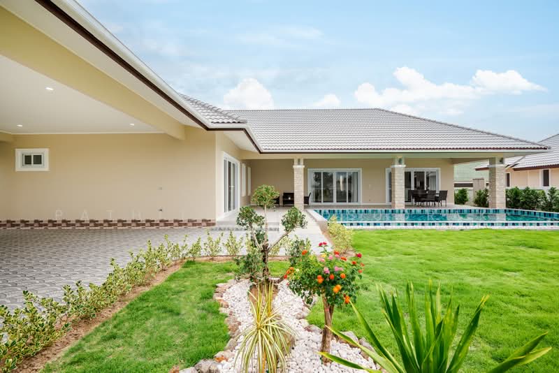 Hua Hin, Prachuap Khiri Khan, Thap Tai, Hua Hin, Prachuap Khiri Khan, 3 Bedrooms, 270 sqm, Single Detached House For Sale, by Pathitta Iedsudrak, 11548995 - DDproperty.com