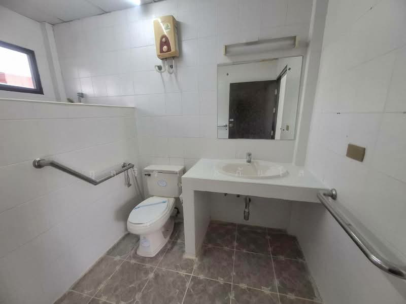 10700, Bangkok, Bang Phlat, Bangkok, 3 Bedrooms, 400 sqm, Single Detached House For Rent, by กุลจิรา อภัยโส, 11549418 - DDproperty.com