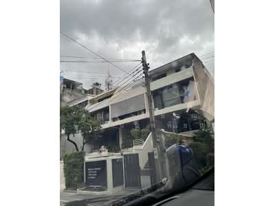 ขาย - ขายทาวเฮ้าส์ 3 ชั้น สุขุมวิท 49 ใกล้โรงพยาบาลสมิติเวช เนื้อที่ 49 ตารางวา พร้อมผู้เช่า, กรุงเทพ