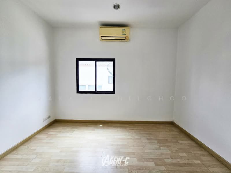 Areeya Mova Kaset-Nawamintr : อารียา โมวา เกษตร-นวมินทร์, กรุงเทพ, ซ. หมู่บ้านอารียา โมวา, จรเข้บัว, ลาดพร้าว, กรุงเทพ, 190 ตร.ม., ทาวน์เฮ้าส์ ขาย, โดย Jakkrit Nilchoo, 11550106 - DDproperty.com