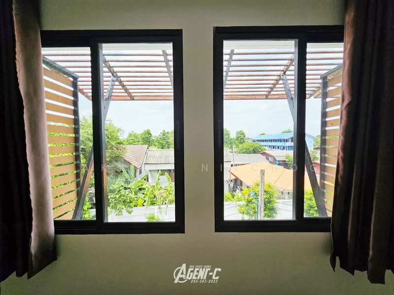 Areeya Mova Kaset-Nawamintr : อารียา โมวา เกษตร-นวมินทร์, กรุงเทพ, ซ. หมู่บ้านอารียา โมวา, จรเข้บัว, ลาดพร้าว, กรุงเทพ, 190 ตร.ม., ทาวน์เฮ้าส์ ขาย, โดย Jakkrit Nilchoo, 11550106 - DDproperty.com