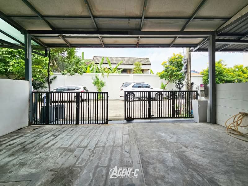 Areeya Mova Kaset-Nawamintr : อารียา โมวา เกษตร-นวมินทร์, กรุงเทพ, ซ. หมู่บ้านอารียา โมวา, จรเข้บัว, ลาดพร้าว, กรุงเทพ, 190 ตร.ม., ทาวน์เฮ้าส์ ขาย, โดย Jakkrit Nilchoo, 11550106 - DDproperty.com