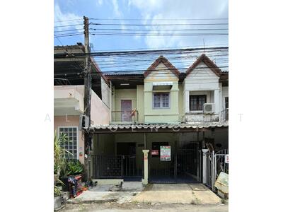 ขาย - ขายด่วน ทาวน์เฮ้าส์ 2 ชั้น หมู่บ้านศิษฐิโรจน์ พหลโยธิน84, ปทุมธานี