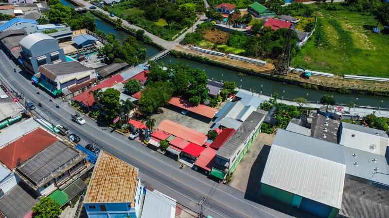 For Sale - ขายที่ดินพร้อมอาคาร ริมน้ำ ตัวเมืองนครปฐม ถนนสวนตะไคร้ ขนาด 376 ตร.วา พื้นที่ใช้สอย ~1,500 ตร.ม., Nakhon Pathom