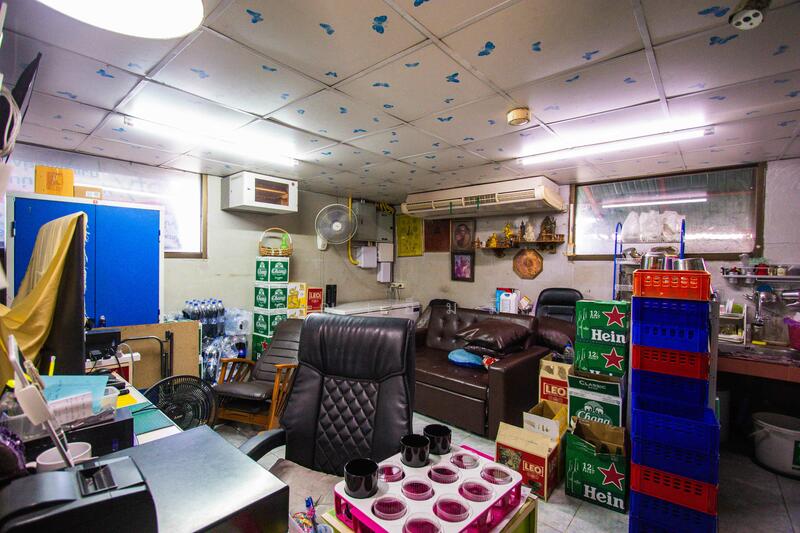 ขาย - ขายที่ดินพร้อมอาคาร ริมน้ำ ตัวเมืองนครปฐม ถนนสวนตะไคร้ ขนาด 376 ตร.วา พื้นที่ใช้สอย ~1,500 ตร.ม., นครปฐม