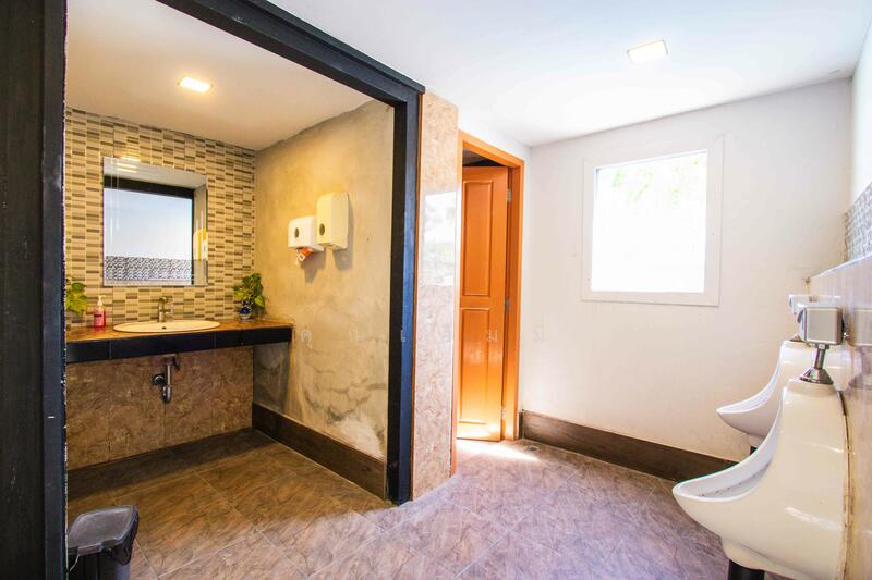 ขาย - ขายที่ดินพร้อมอาคาร ริมน้ำ ตัวเมืองนครปฐม ถนนสวนตะไคร้ ขนาด 376 ตร.วา พื้นที่ใช้สอย ~1,500 ตร.ม., นครปฐม