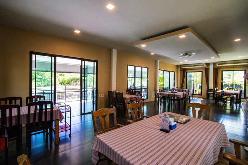 For Sale - ขายที่ดินพร้อมอาคาร ริมน้ำ ตัวเมืองนครปฐม ถนนสวนตะไคร้ ขนาด 376 ตร.วา พื้นที่ใช้สอย ~1,500 ตร.ม., Nakhon Pathom