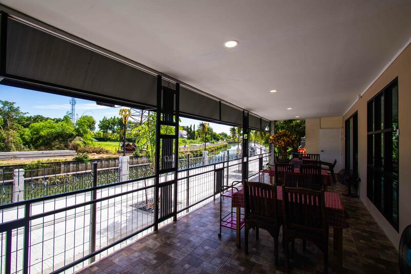 ขาย - ขายที่ดินพร้อมอาคาร ริมน้ำ ตัวเมืองนครปฐม ถนนสวนตะไคร้ ขนาด 376 ตร.วา พื้นที่ใช้สอย ~1,500 ตร.ม., นครปฐม