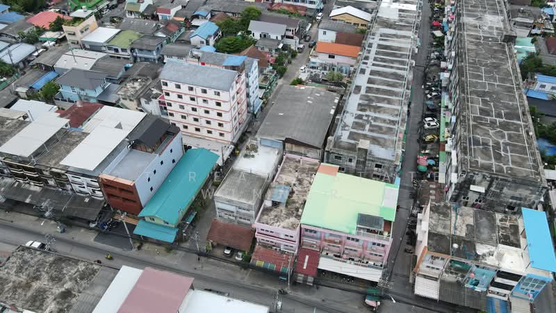 Building 6 adjacent units, good location, corner, on Sukhumvit Road 113, guaranteed to have tenants, Samut Prakan, ด่านสำโรง, Samrong Nua, Muang Samut Prakarn, Samut Prakan, , 864 sqm, Shophouse For Sale, by K.T.Real Estate Winner, 11553595 - DDproperty.com