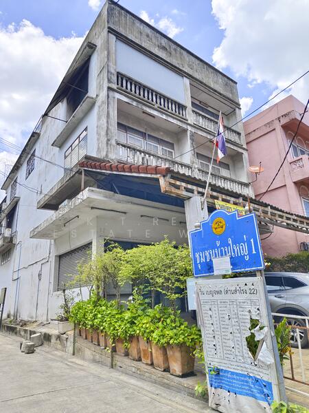 อาคาร 6 คูหาติดกัน ทำเลดี หัวมุม ติดถนนสุขุมวิท 113 การันตรีมีผู้เช่าทันที! ค่าเช่ากว่าแสนบาท!!, สมุทรปราการ, ด่านสำโรง, สำโรงเหนือ, เมืองสมุทรปราการ, สมุทรปราการ, 864 ตร.ม., ตึกแถว-อาคารพาณิชย์ ขาย, โดย K.T.Real Estate Winner, 11553595 - DDproperty.com