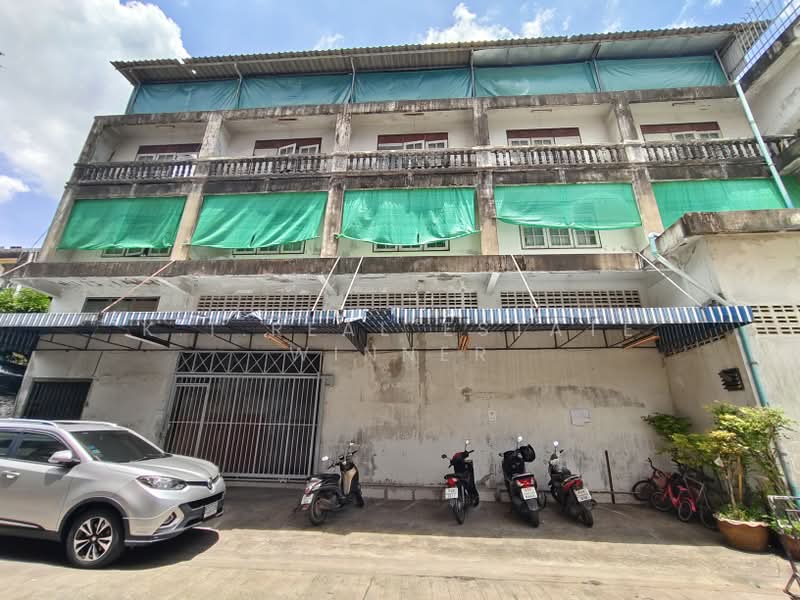 Building 6 adjacent units, good location, corner, on Sukhumvit Road 113, guaranteed to have tenants, Samut Prakan, ด่านสำโรง, Samrong Nua, Muang Samut Prakarn, Samut Prakan, , 864 sqm, Shophouse For Sale, by K.T.Real Estate Winner, 11553595 - DDproperty.com