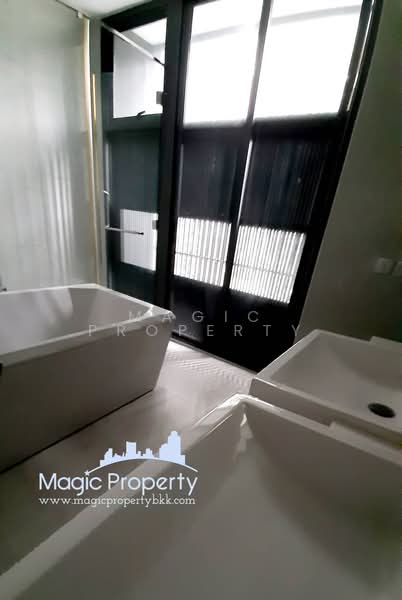 The Honor, Bangkok, Pradit Manutham Road, Khlong Chaokhun Sing, Wang Thonglang, Bangkok, 4 Bedrooms, 543 sqm, Single Detached House For Rent, by Magic Property, 11554041 - DDproperty.com