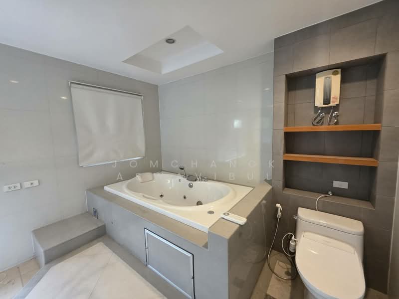 House for rent Thonglor, Bangkok, Khong Tan, Khlong Toei, Bangkok, 4 Bedrooms, 400 sqm, Single Detached House For Rent, by Jomchanok Aswavibul, 11554176 - DDproperty.com