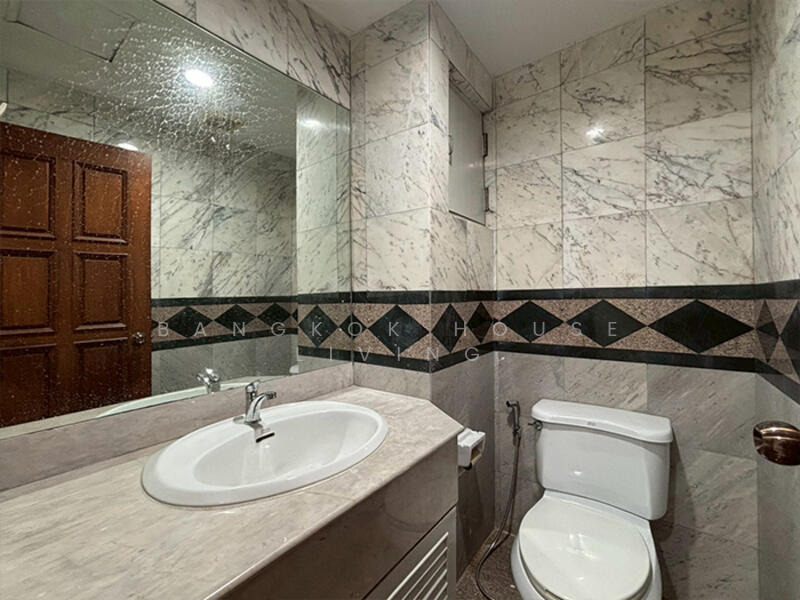 ให้เช่า - Fifty Fifth Tower : ฟิฟตี้ฟิฟท์ ทาวเวอร์, กรุงเทพ