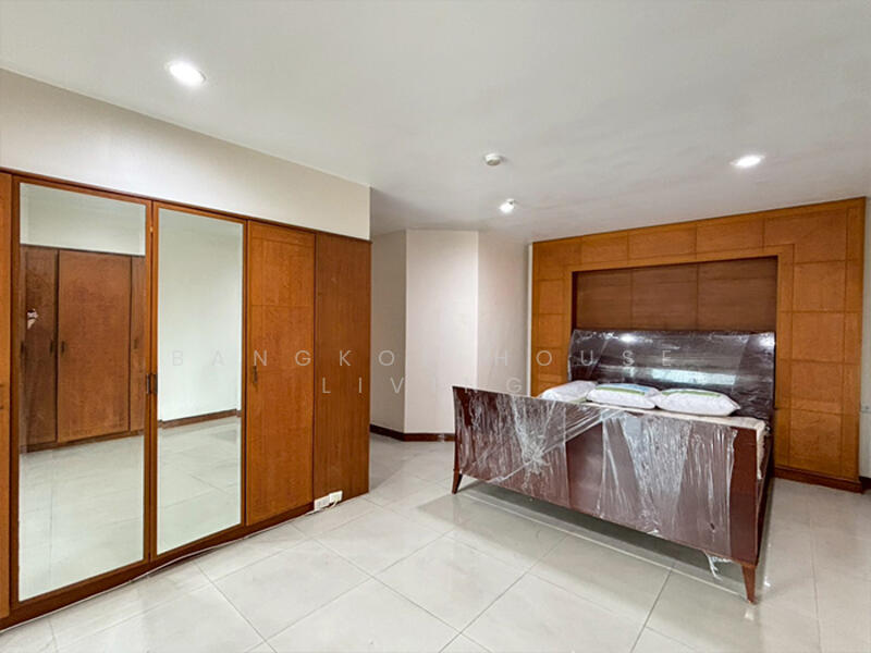 For Rent - Fifty Fifth Tower, Bangkok