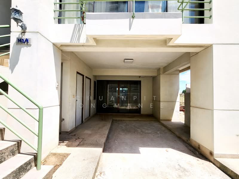 Newly Fully RENOVATED stunning 4 floor Beach townhome READY TO MOVE IN, price 11.49 Million Baht, Prachuap Khiri Khan, Hua Hin, Prachuap Khiri Khan, 3 Bedrooms, 222 sqm, Townhouse For Sale, by Chuanpit Tongmanee, 11555790 - DDproperty.com