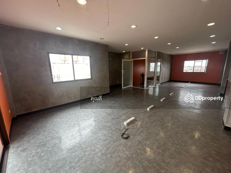 For Rent - ใจกลางย่านเลียบด่วนฯ ! ให้เช่าออฟฟิศ 5 ชั้น,ซอยนวลจันทร์​ 31 (10 ม. ถึง ถนนใหญ่) 32 ตร.ว, 4 จอด, Bangkok