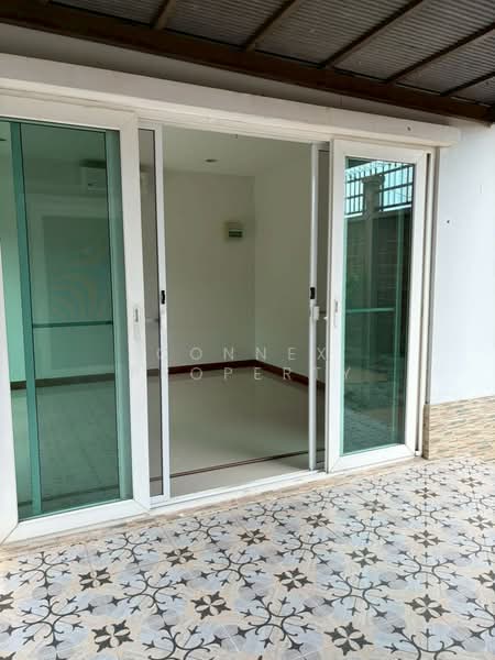 Laddarom Chaiyaphruk-Chaengwattana, Nonthaburi, Chaiyapruek Road, Khlong Phra Udom, Pak Kret, Nonthaburi, 3 Bedrooms, 250 sqm, Single Detached House For Sale, by Connex Property, 11557959 - DDproperty.com