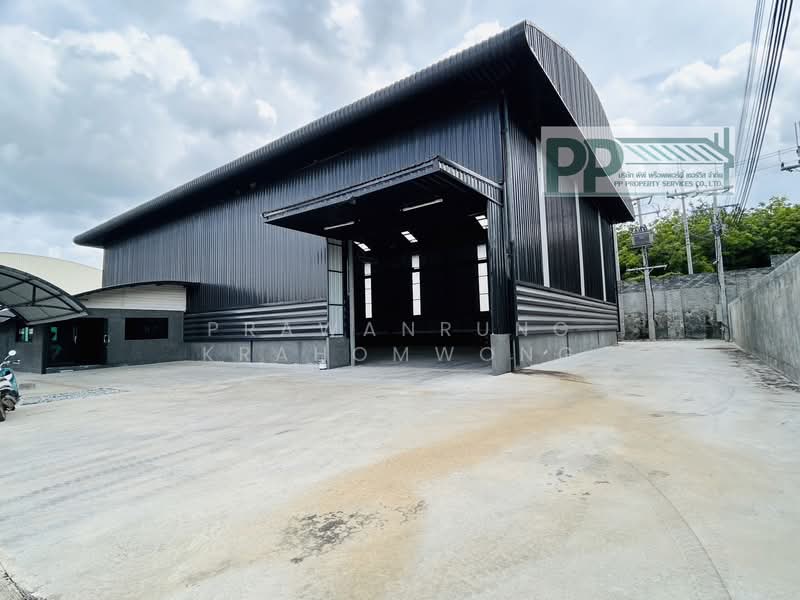 ให้เช่าโรงงาน/ คลังสินค้า พร้อมพื้นที่สำนักงาน ที่ดินขนาด 1 ไร่ มีเครน 5ตัน, Chon Buri (Pattaya), Ban Bung, Chon Buri (Pattaya), , 800 sqm, Warehouse/Factory For Rent, by PRAWANRUNG KRAHOMWONG, 11558237 - DDproperty.com