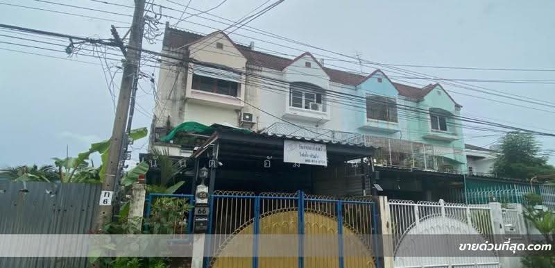 ขายทาวน์โฮม 3 ชั้น ซอยอ่อนนุช 44 เนื้อที่ 39 ตร.ว., Bangkok, -, Bang Chak, Phra Khanong, Bangkok, 3 Bedrooms, 468 sqm, Townhouse For Sale, by อนันต์ อัมรินทร์, 11558324 - DDproperty.com