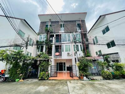 ขาย - The Attic, นนทบุรี