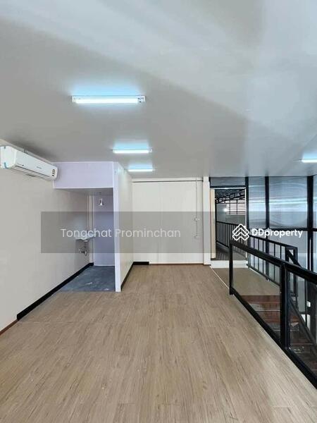For Rent - โกดังให้เช่า รัชดา : warehouse for rent ratchada, Bangkok