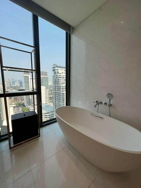 ให้เช่า - The Residences at Sindhorn Kempinski : เดอะ เรสซิเดนซ์ แอท สินธร เคมปินสกี้, กรุงเทพ