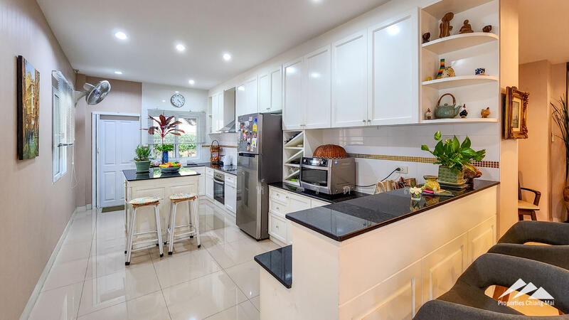 ขายบ้านเดี่ยว 5 ห้องนอน พร้อมเฟอร์นิเจอร์ครบชุด ใน ดิ เอสตีม สันกำแพง, เชียงใหม่, ต้นเปา, สันกำแพง, เชียงใหม่, 301 ตร.ม., บ้านเดี่ยว ขาย, โดย เอลียาห์ ริดจ์ลี่ย์, 11560463 - DDproperty.com