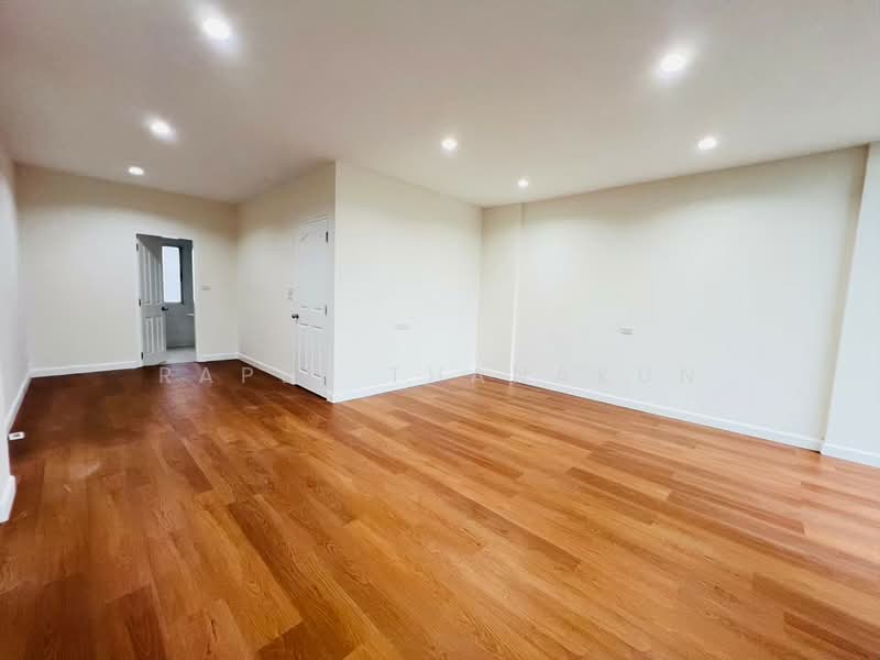 Vista Park Viphavadi, Bangkok, Soi Vista Park Village, Vibhavadi, Talat Bang Khen, Lak Si, Bangkok, 3 Bedrooms, 225 sqm, Townhouse For Sale, by Rapee Thanakun, 11562388 - DDproperty.com