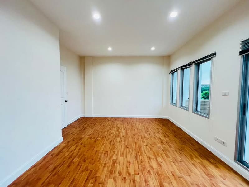 Vista Park Viphavadi : วิสต้า ปาร์ค วิภาวดี, กรุงเทพ, ซอย หมู่บ้านวิสต้าปาร์ค วิภาวดี, ตลาดบางเขน, หลักสี่, กรุงเทพ, 225 ตร.ม., ทาวน์เฮ้าส์ ขาย, โดย Rapee Thanakun, 11562388 - DDproperty.com