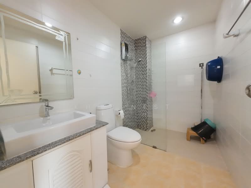 The IRIS Rama 9-Srinakarin, Bangkok, Srinakarin Road, Suan Luang, Suan Luang, Bangkok, 1 Bedroom, 46 sqm, Condo For Rent, by Khun Nest, 11563055 - DDproperty.com