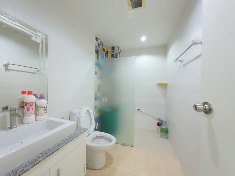 The IRIS Rama 9-Srinakarin, Bangkok, Srinakarin Road, Suan Luang, Suan Luang, Bangkok, 1 Bedroom, 46 sqm, Condo For Rent, by Khun Nest, 11563055 - DDproperty.com