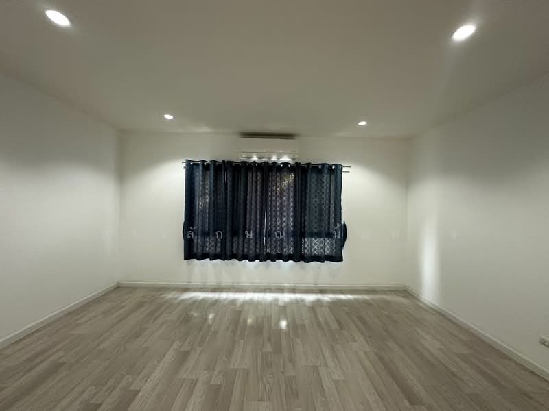 Patio Srinakarin-Rama 9, Bangkok, Krungthep Kreetha Road, Hua Mak, Bang Kapi, Bangkok, 4 Bedrooms, 180 sqm, Townhouse For Rent, by เสาวลักษณ์ มิ้มทอง, 11563455 - DDproperty.com