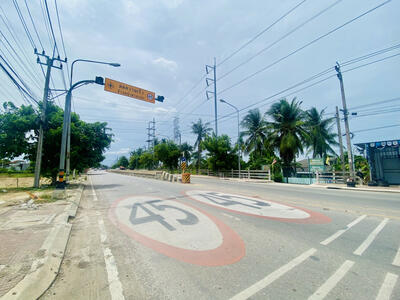 ขาย - ติดถนนวัดลาดปลาดุก, นนทบุรี