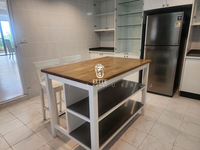 Charan Tower Residences by Aspira, Bangkok, 19 Soi Sukhumvit 43, Khlong Tan Nua, Watthana, Bangkok, 3 Bedrooms, 600 sqm, Condo For Rent, by The Elite Homes (Thailand) Co., Ltd., 11564612 - DDproperty.com