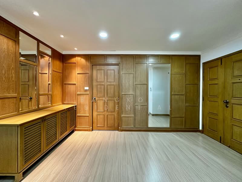 Fifty Fifth Tower : ฟิฟตี้ฟิฟท์ ทาวเวอร์, กรุงเทพ, 84 ซอยสุขุมวิท 55 ถนนสุขุมวิท, คลองตันเหนือ, วัฒนา, กรุงเทพ, 200 ตร.ม., คอนโด ให้เช่า, โดย Bangkok Residential, 11564665 - DDproperty.com