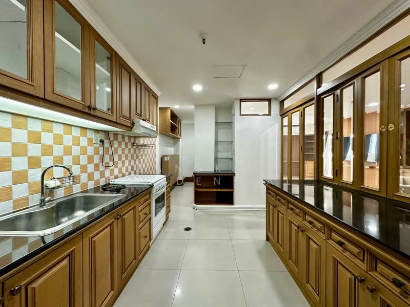 Fifty Fifth Tower, Bangkok, 84 Soi Sukhumvit 55, Sukhumvit Road, Khlong Tan Nua, Watthana, Bangkok, 3 Bedrooms, 200 sqm, Condo For Rent, by Bangkok Residential, 11564665 - DDproperty.com