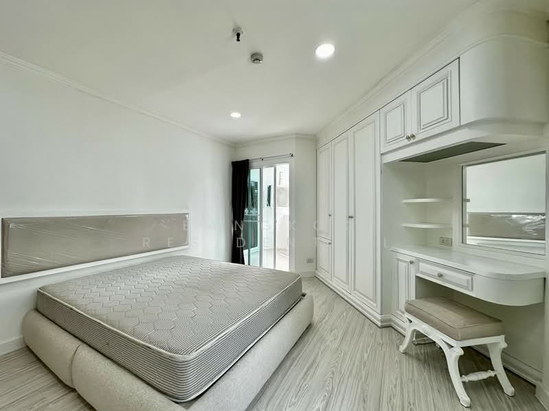 Fifty Fifth Tower, Bangkok, 84 Soi Sukhumvit 55, Sukhumvit Road, Khlong Tan Nua, Watthana, Bangkok, 3 Bedrooms, 200 sqm, Condo For Rent, by Bangkok Residential, 11564665 - DDproperty.com