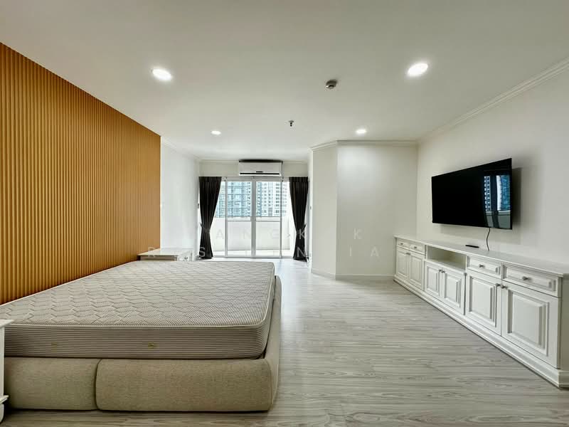 Fifty Fifth Tower, Bangkok, 84 Soi Sukhumvit 55, Sukhumvit Road, Khlong Tan Nua, Watthana, Bangkok, 3 Bedrooms, 200 sqm, Condo For Rent, by Bangkok Residential, 11564665 - DDproperty.com