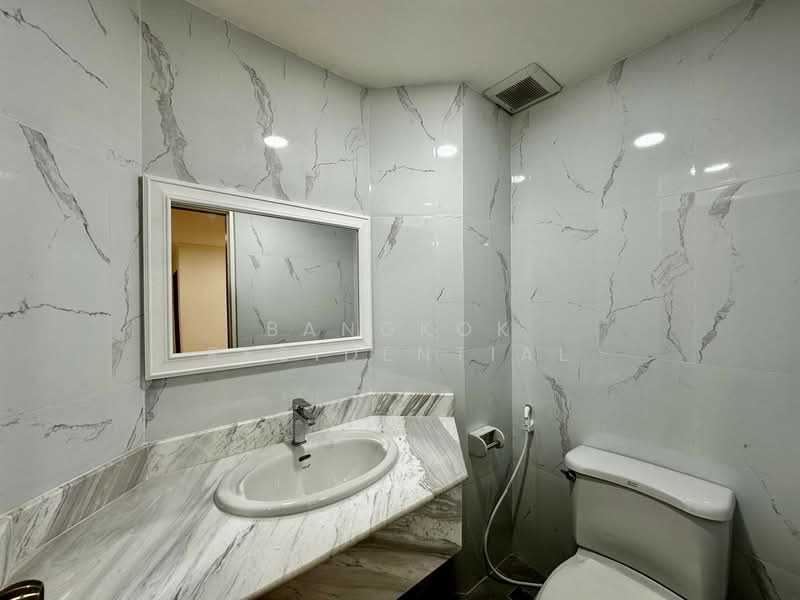 Fifty Fifth Tower, Bangkok, 84 Soi Sukhumvit 55, Sukhumvit Road, Khlong Tan Nua, Watthana, Bangkok, 3 Bedrooms, 200 sqm, Condo For Rent, by Bangkok Residential, 11564665 - DDproperty.com