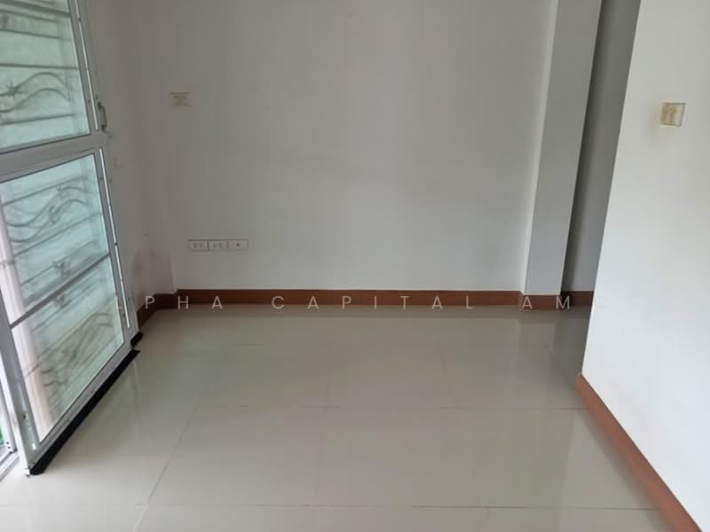 Sale Townhouse 1-ST Eastern Village TMB01_150_G01, Chon Buri (Pattaya), 111/158 ไทยรุ่งเรือง-อาหารสยาม, Bo Win, Si Racha, Chon Buri (Pattaya), 2 Bedrooms, 67 sqm, Townhouse For Sale, by วารุณี จำรูญนุรักษ์, 11565160 - DDproperty.com