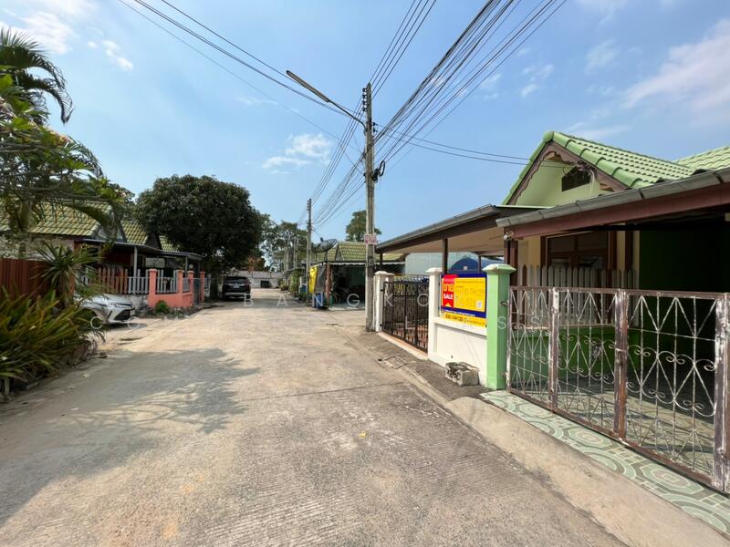 For Sale - Townhouse, Sanrak Village Project, Chon Buri (Pattaya)