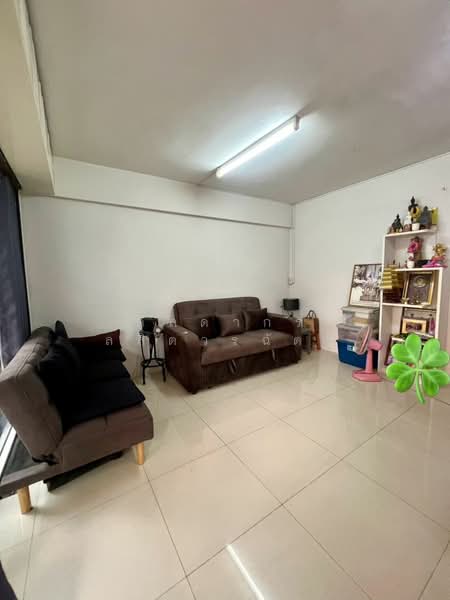 ทาวน์โฮม ทำเลรัชดา ห้วยขวาง, Bangkok, 1 -, Din Daeng, Bangkok, 6 Bedrooms, 200 sqm, Townhouse For Sale, by ดลดากร ลลิตวรฉัตร, 11565734 - DDproperty.com