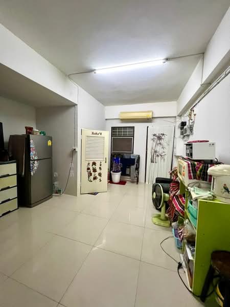 ทาวน์โฮม ทำเลรัชดา ห้วยขวาง, Bangkok, 1 -, Din Daeng, Bangkok, 6 Bedrooms, 200 sqm, Townhouse For Sale, by ดลดากร ลลิตวรฉัตร, 11565734 - DDproperty.com