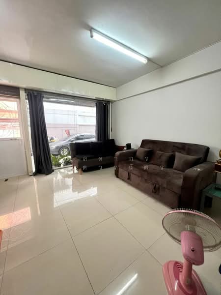 ทาวน์โฮม ทำเลรัชดา ห้วยขวาง, Bangkok, 1 -, Din Daeng, Bangkok, 6 Bedrooms, 200 sqm, Townhouse For Sale, by ดลดากร ลลิตวรฉัตร, 11565734 - DDproperty.com